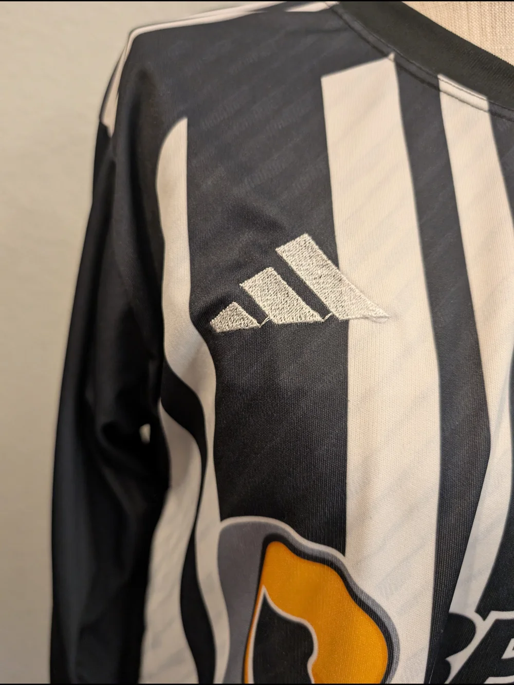 Unisex Atlético Mineiro Black & White Striped Soccer Brazil Jersey Men's Sz M
